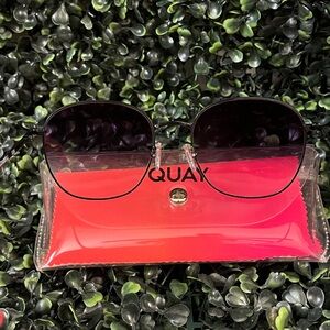 Quay Australia Jezabell - Black/Fade Gradient Sunglasses